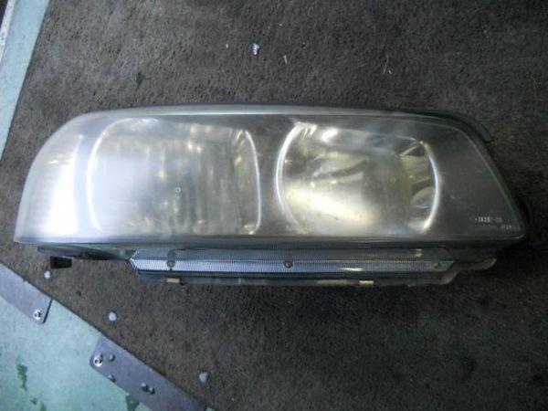 Nissan skyline 1998 right head light assembled [9610800]