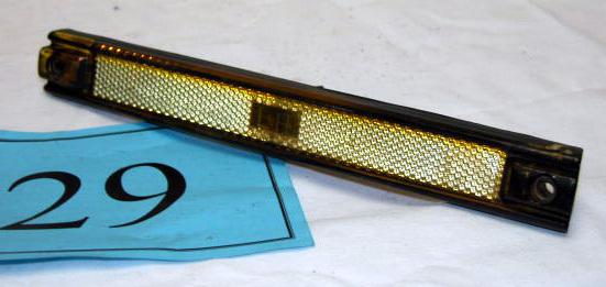 84-86 fiero driver lh front grooved style sidemarker light  look