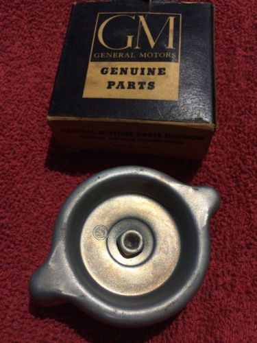 1953 54 55 / 1965 66 67 / 1969 70 corvette nos gm oil filler cap v8 350 396 427