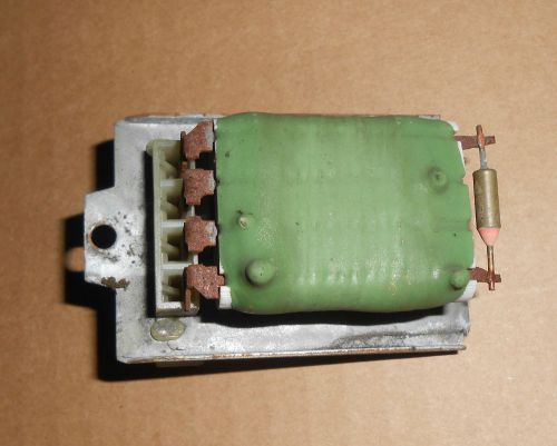 95  volkswagen  mk3  jetta heater box distribution resistor    used