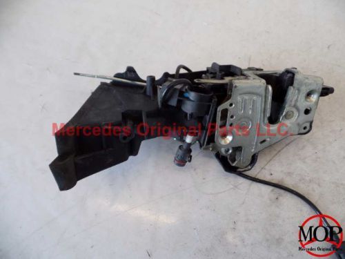 E320      1997 lock actuator 28790