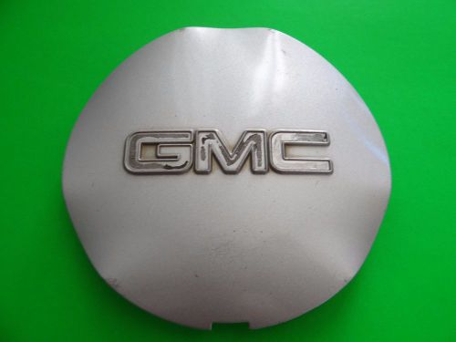 1 gmc envoy plastic center wheel hub cap 9593392