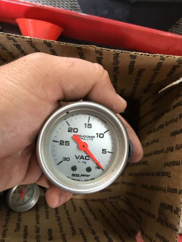 Autometer pro comp ultra lite vacuum gauge