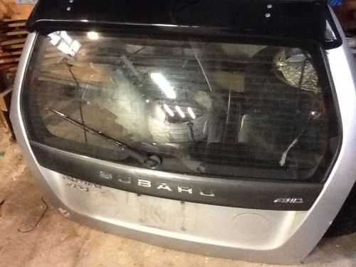 2003-2005 subaru forester trunk lid