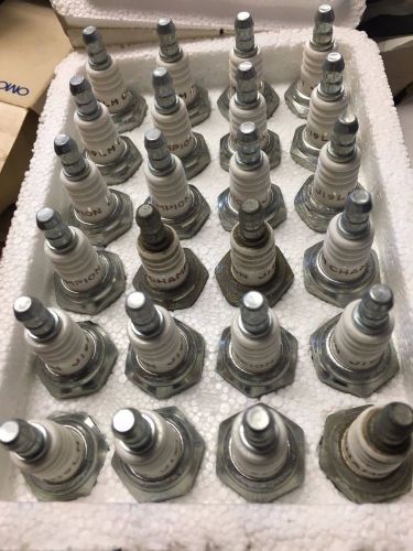 Champion spark plugs j19lm 861 free shipping! we ship worldwide! you get 4!!