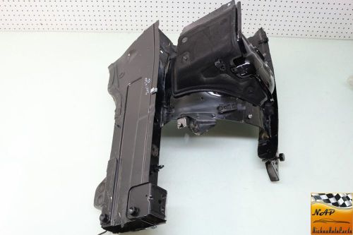 2010 mercedes c300 w208 frame mount bracket front left - driver side