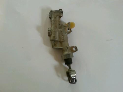 Yamaha yzf 250 450 yz250f rear brake master cylinder yz450f 2004 2005 2006 2007 