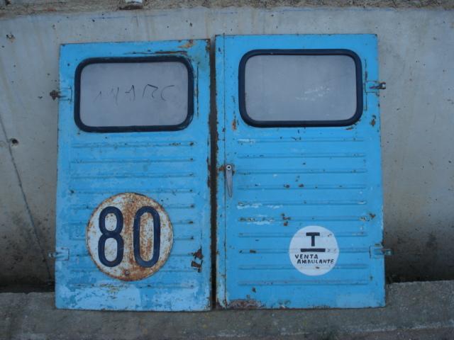 Vespa car with two doors cargo box.