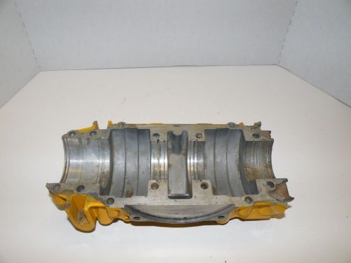 1989 thru 1990 sea-doo sp 580 crankcase yellow oem# 290995974