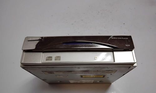 Toyota previa r3 cd changer 0860100916 cxzs0270f 2.40 petrol 2002 26282032-