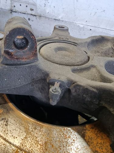 Mercedes sprinter knuckle hub front right w907 2.0l rwd dsl man panel van 2022