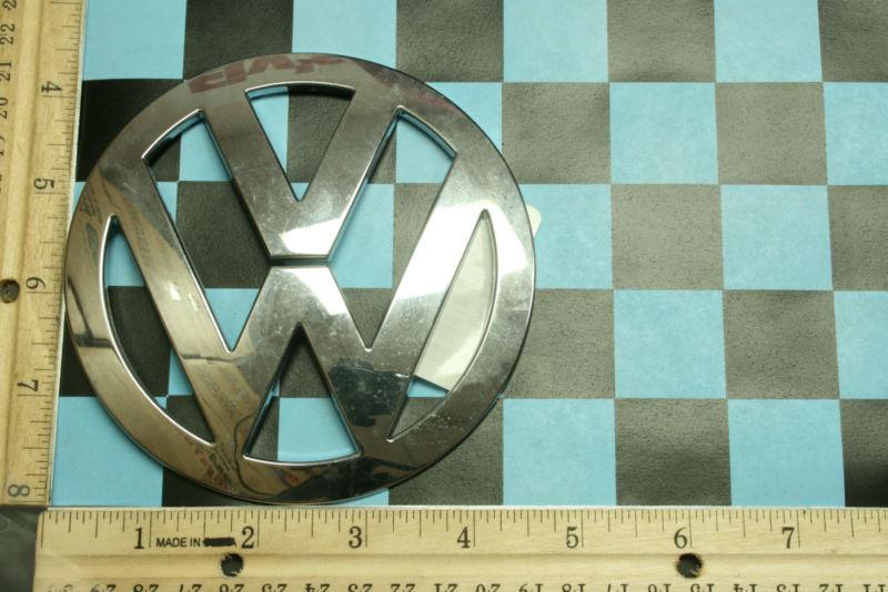 1998-2010 volkswagen new beetle oem front hood emblem with prongs 1c0853617b