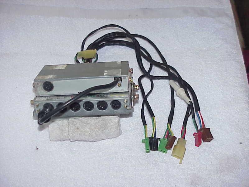 Honda goldwing, gl 1100,1980-83, hondaline/clarion> intercom, component termimal