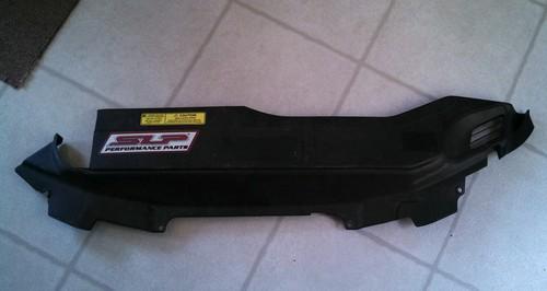 2004-2006 pontiac gto radiator shroud cover