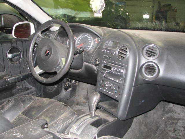 2007 pontiac grand prix floor center console black 1028817