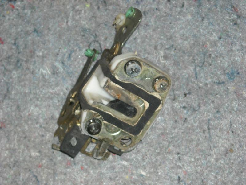 98 99 00 01 02 03 ford escort inside door latch r/r