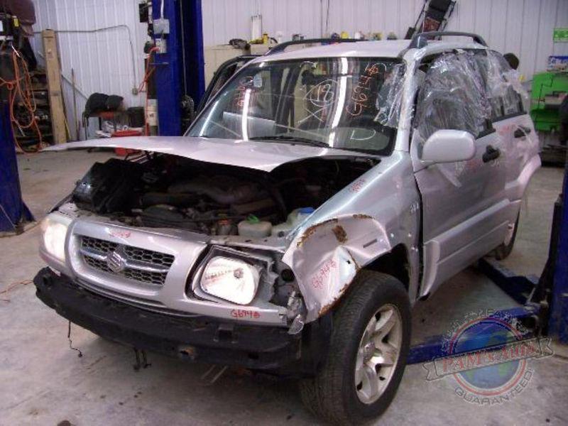 Headlight  vitara 92375 99 00 01 02 03 04 05 assy rght 1 mnt broken