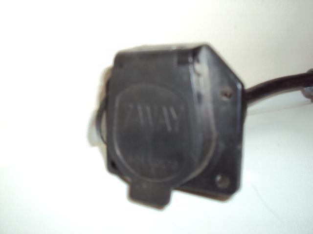 Midland 7 way 6-24 volts connector- 14/7 cond.trailer cable