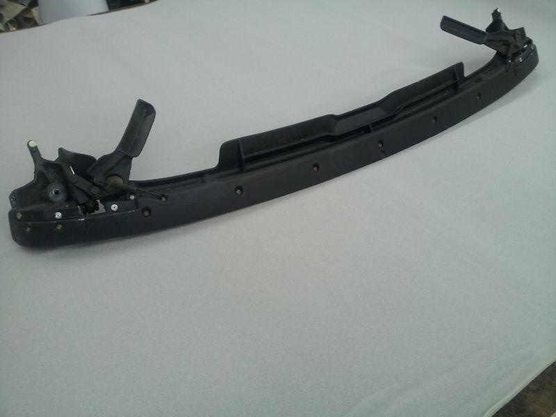 94-04 ford mustang convertible top header w/latches