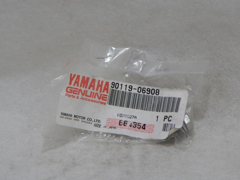 Yamaha 90119-06908 bolt *new