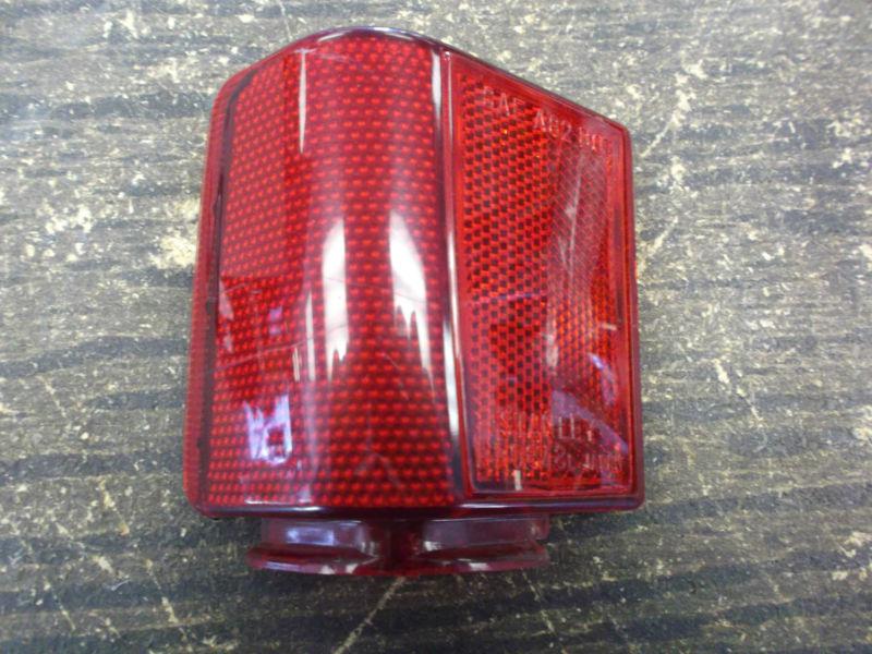 1984-1987 honda goldwing gl1200 rear trunk reflector light lens left side