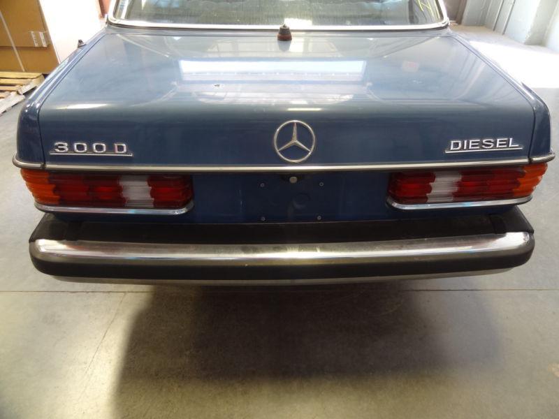 Rear bumper assembly 1980 mercedes benz 300d 