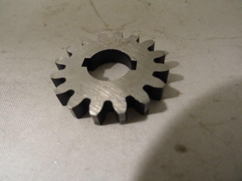 Sportster "new old stock" 1972-76 keyed oil pump feed gear #26322-52a