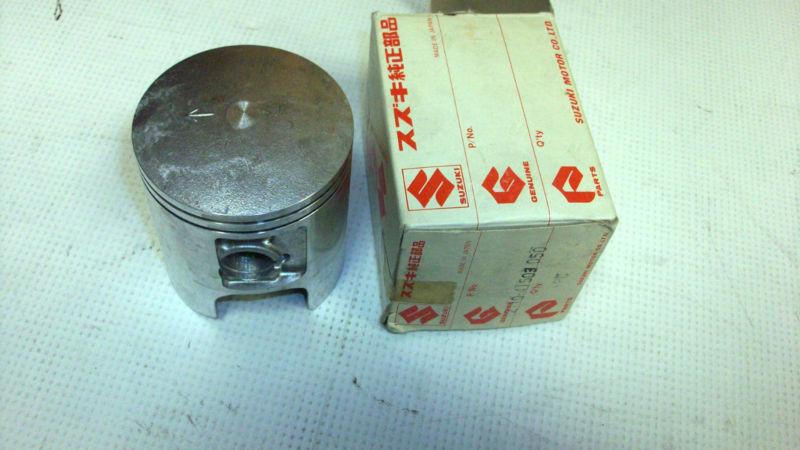 New old stock suzuki piston 12110-41503-050