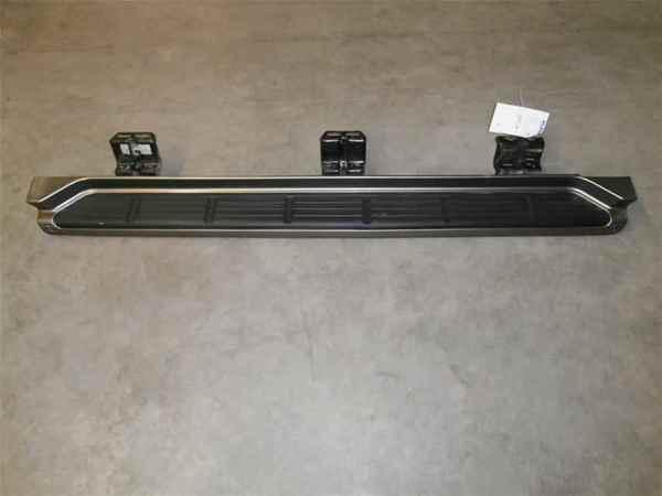 02-05 mountaineer explorer passenger running board oem