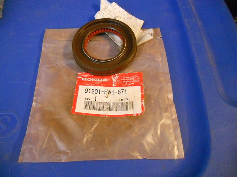 Nos honda oil seal 2002-2005 arx1200 91201-hw1-671