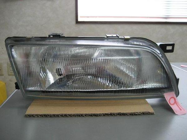 Nissan pulsar 1996 right head light assembled [0310800]