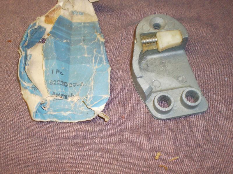 Ford 60,61 fullsize, 60,63 thunderbird front door striker lh orig. ford nos