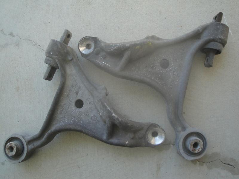 Original volvo 2001 v70 lower arm control used