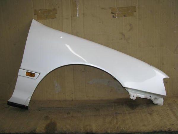 Toyota avalon 1995 right fender panel [0310600]