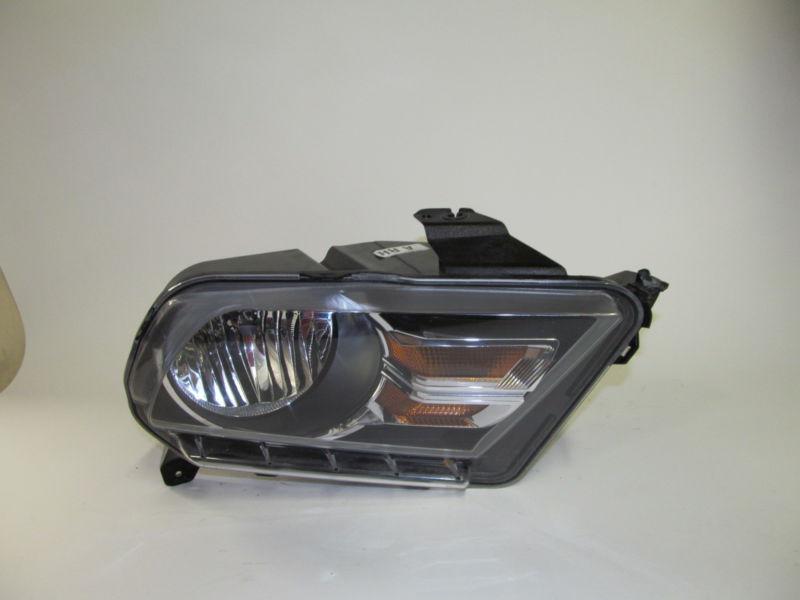 2010 2011 2012 ford mustang oem right halogen headlight nice!