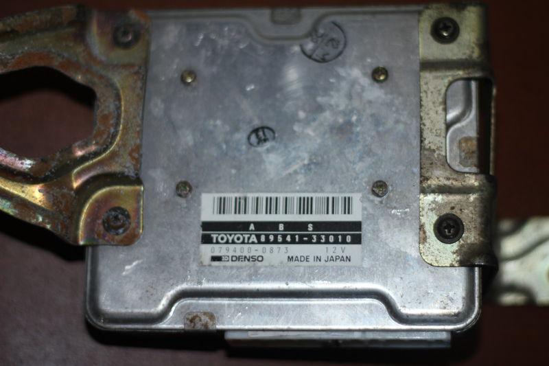 92 - 96 toyota camry abs computer p/n: 89541-33010 079400-0873 - g