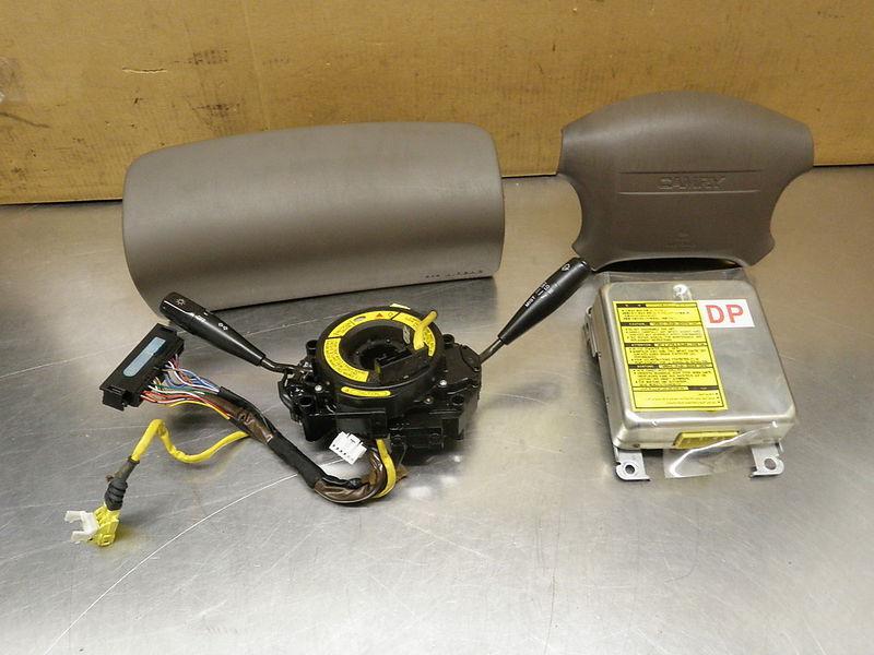 1994 1995 1996 toyota camry air bag set w/ computer 0806009