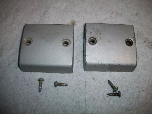 1976 evinrude johnson 75hp 3 cyl outboard motor mid section lower mount covers