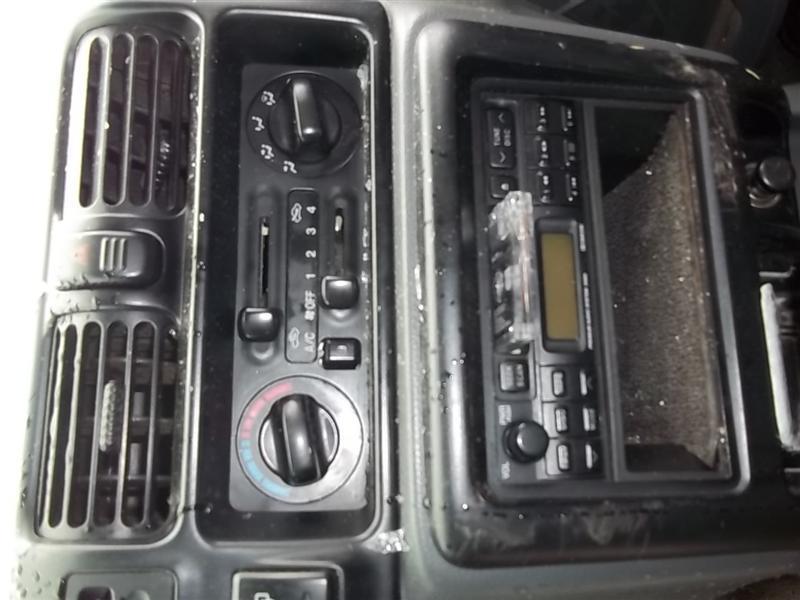 Radio/stereo for 00 01 02 isuzu rodeo ~ 2 dr sport 4 dr recvr am-fm-cass 6 spkrs