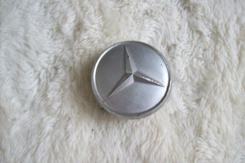 1970&#039;s-1980&#039;s mercedes alloy wheel center cap-used