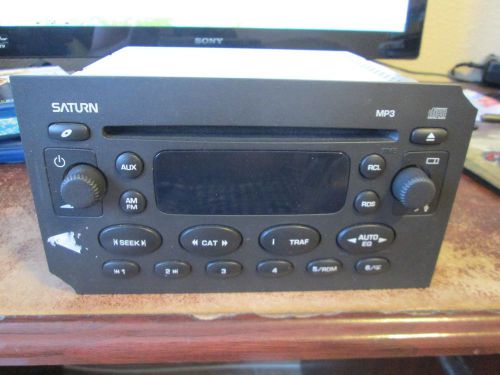 04 05 saturn vue ion am fm radio cd mp3 player 22734832 oem