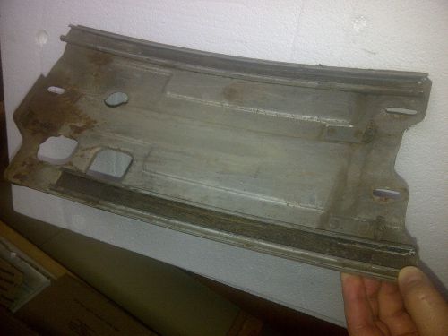 1967 1968 67 68 oem ford mustang quarter window track bracket rh passenger side