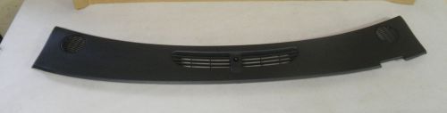 Oem 2004 gmc envoy upper dash vent trim top defrost panel w speakers