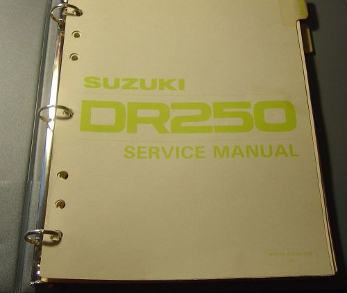 Suzuki motorcycle dr250 service manual binder &amp; supplement manual  (052)