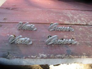 1965 oldsmobile cutlass vistacruiser front fender scripts, full set, excellent