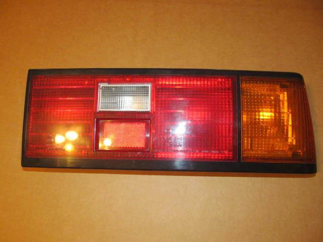 1980 toyota corolla sedan 2-door right tail light lens 