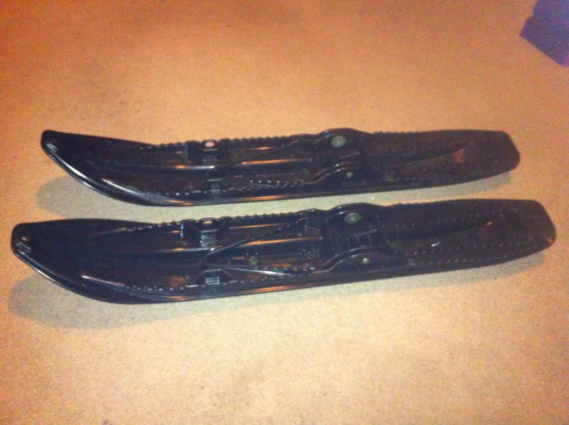 New oem polaris black gripper ski set pair (2 skis) edge iq rmk dragon xcsp xc 