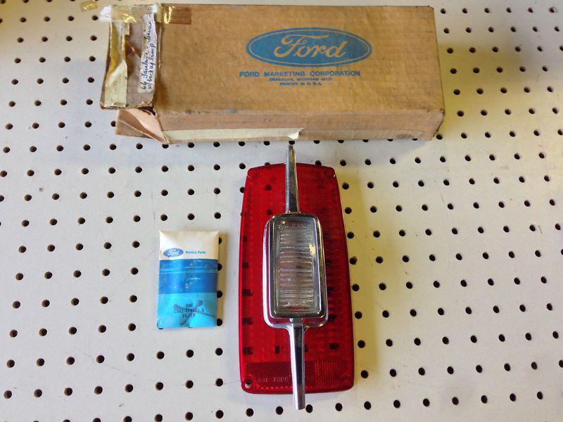 Nos 66 ford fairlane tail light lens c6oz-13450-c gt gta xl 500  fomoco