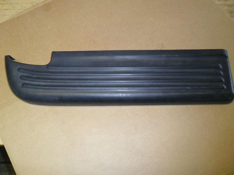 1994- 2002 dodge ram 1500-2500-3500 oem left rear bumper pad