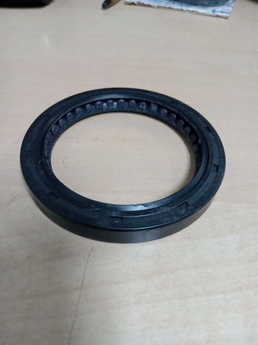 Late model reduction drive oil seal | velvet drive 1000044017